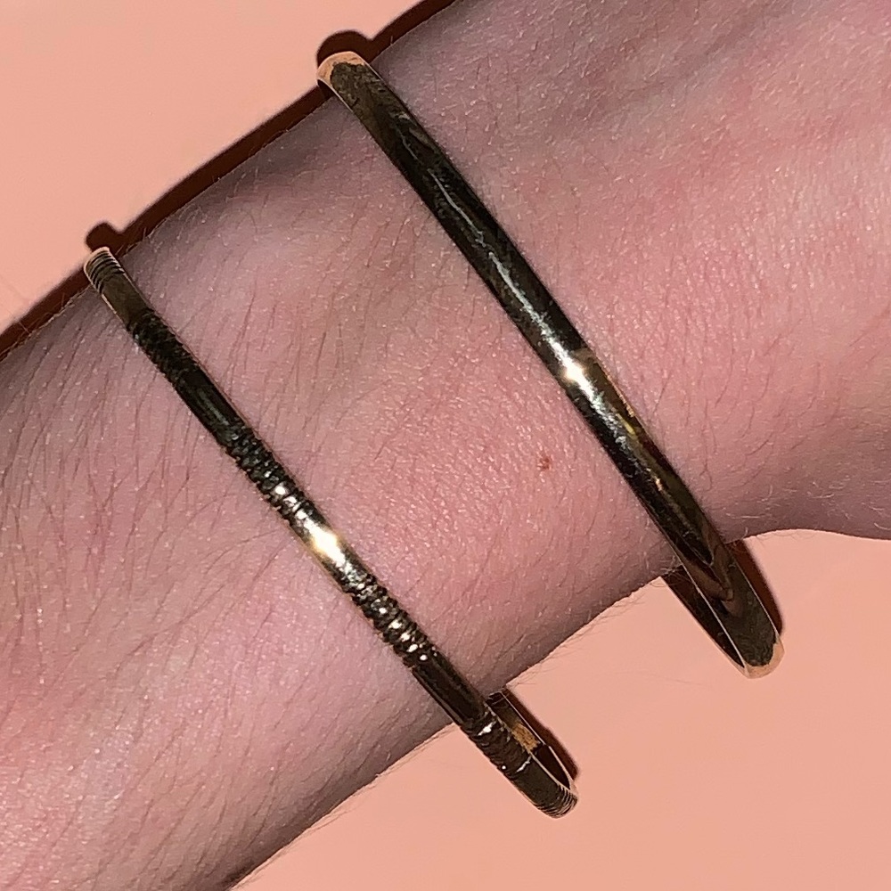Gold bracelet set